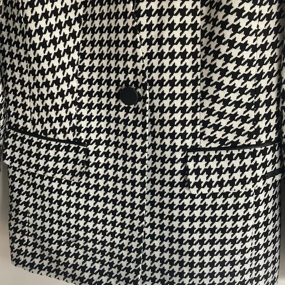 Patterned Blazer - Picture 3 of 4